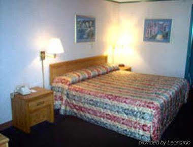 Knights Inn Columbus/Franklinton Esterno foto