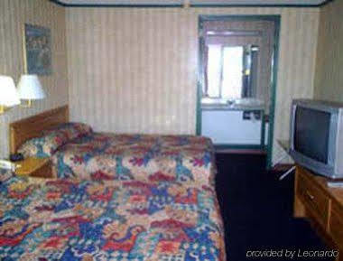 Knights Inn Columbus/Franklinton Esterno foto